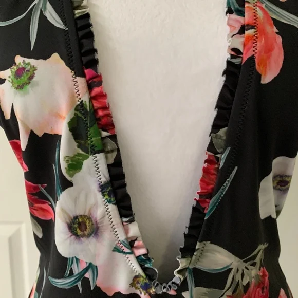 H&M Floral Swimsuit One-piece Bathing Suit Low Cut Halter Cheeky Flower Print 10 - Picture 4 of 8